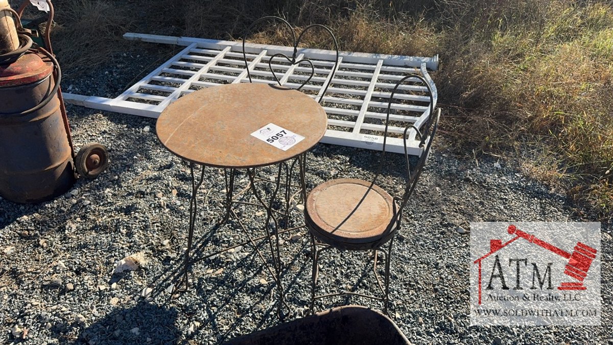 Bistro Table & 2 Chairs