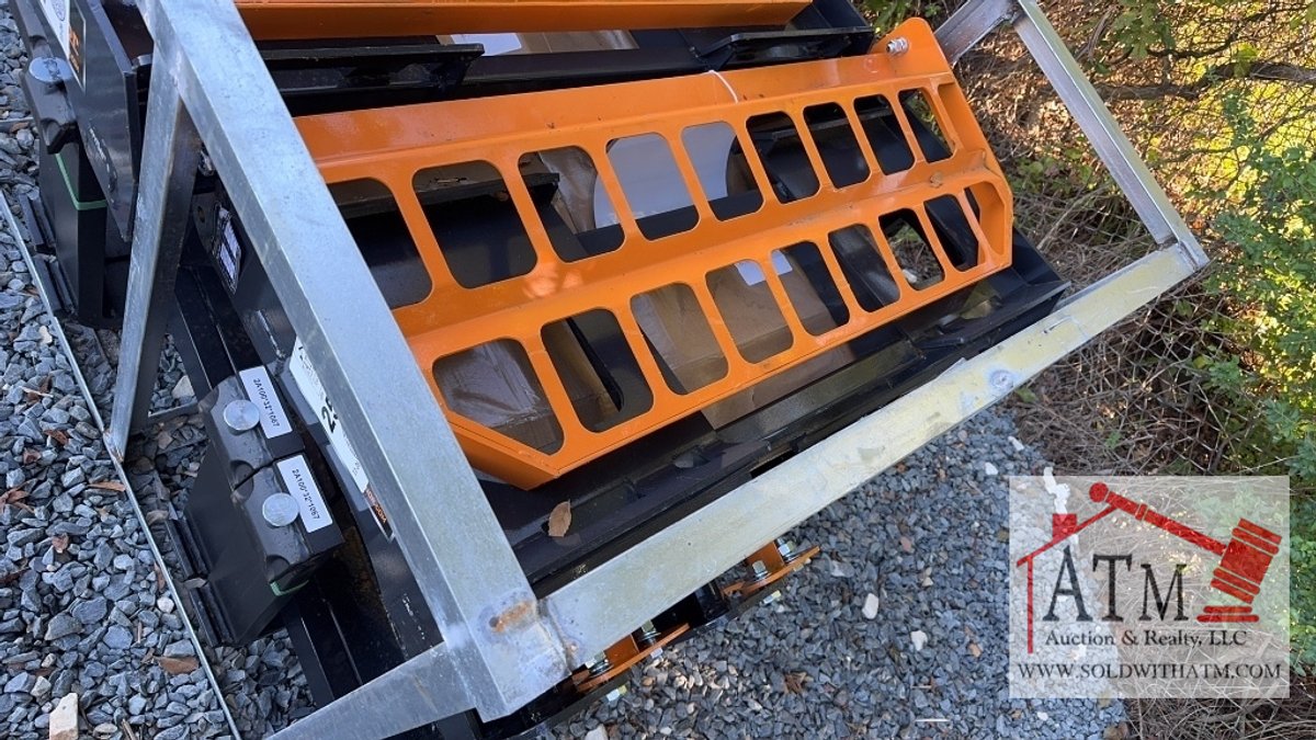 NEW LandHonor Pallet Fork - Skidsteer Attachment