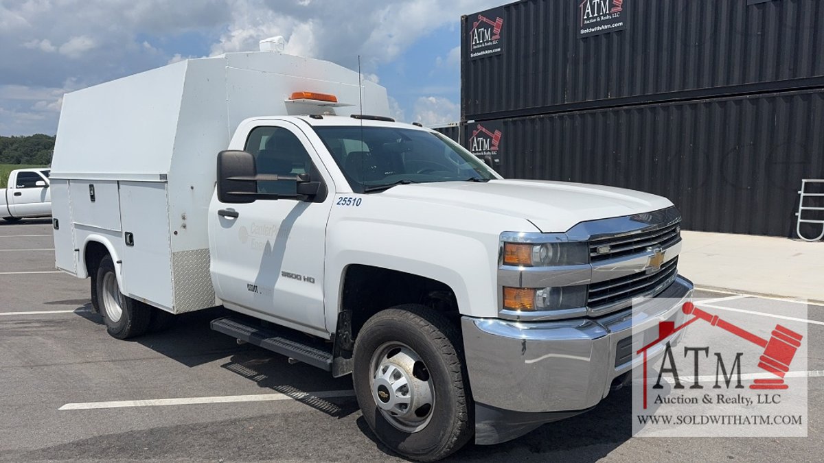 2015 Chevrolet 3500 Enclosed Utility Service 4X4