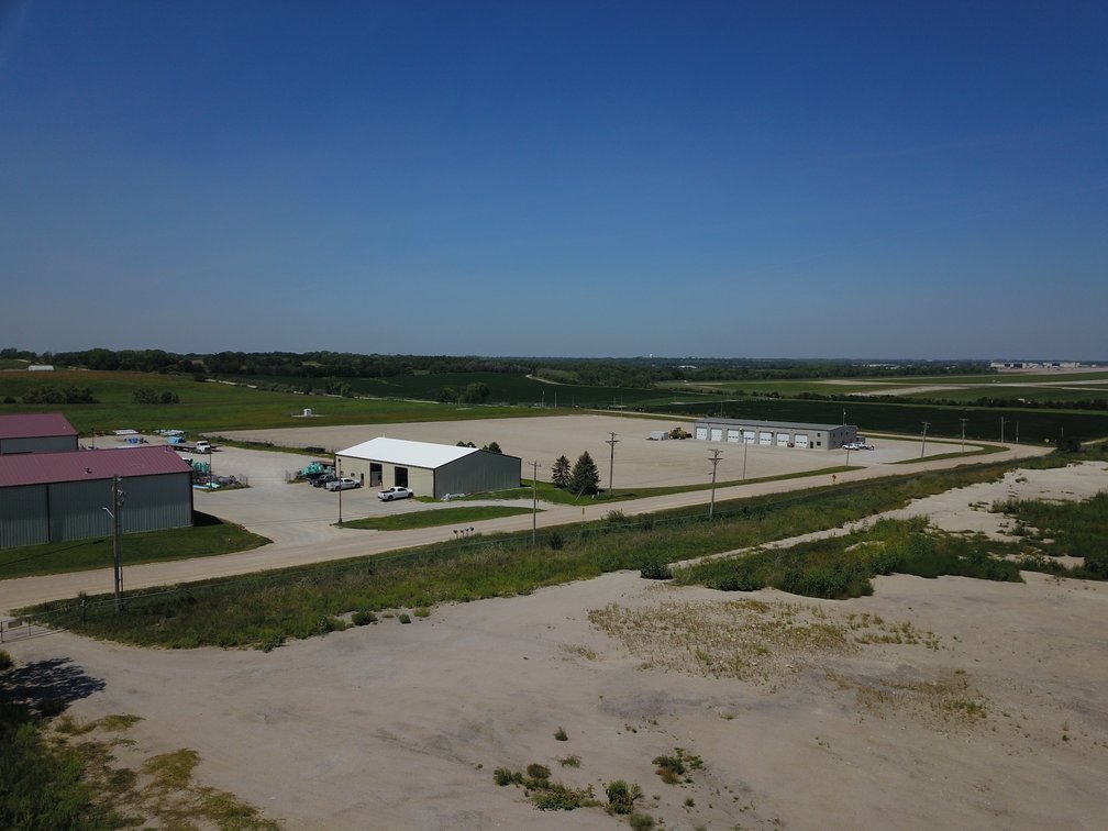 Image for TREMENDOUS HIGH VISIBILITY COMMERCIAL PROPERTY NO RESERVE LIVE AUCTION