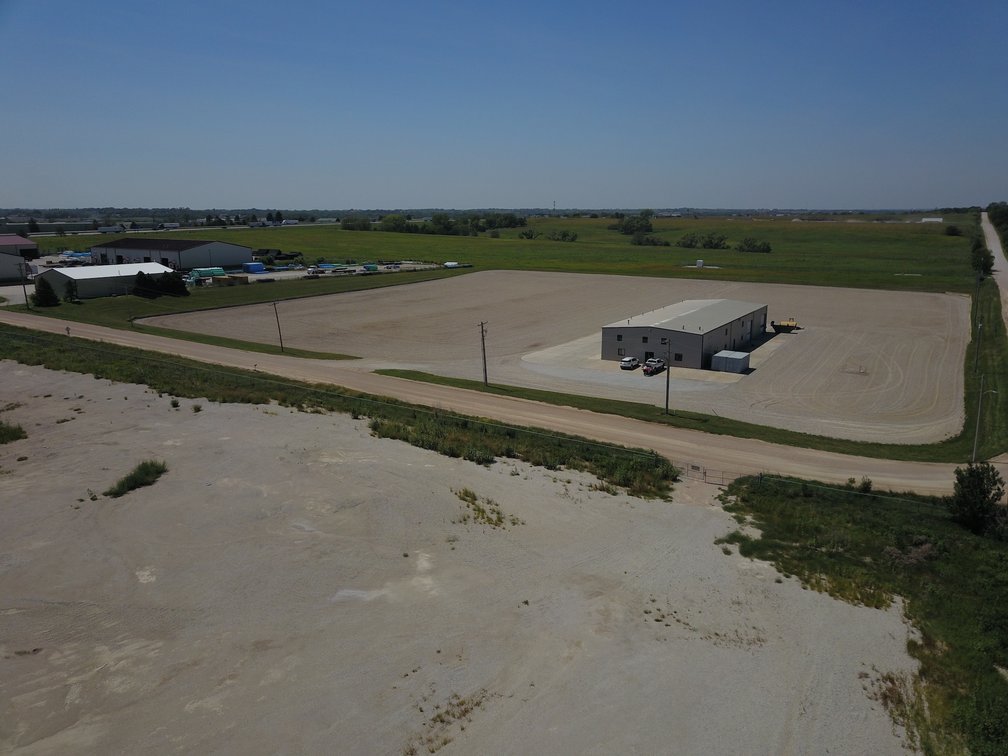Image for TREMENDOUS HIGH VISIBILITY COMMERCIAL PROPERTY NO RESERVE LIVE AUCTION