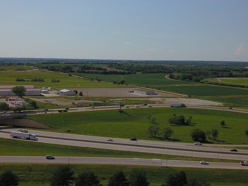 Image for TREMENDOUS HIGH VISIBILITY COMMERCIAL PROPERTY NO RESERVE LIVE AUCTION