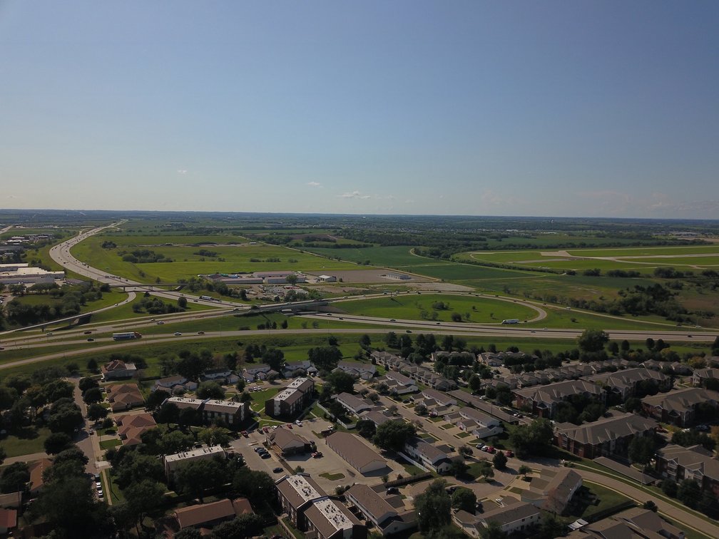 Image for TREMENDOUS HIGH VISIBILITY COMMERCIAL PROPERTY NO RESERVE LIVE AUCTION