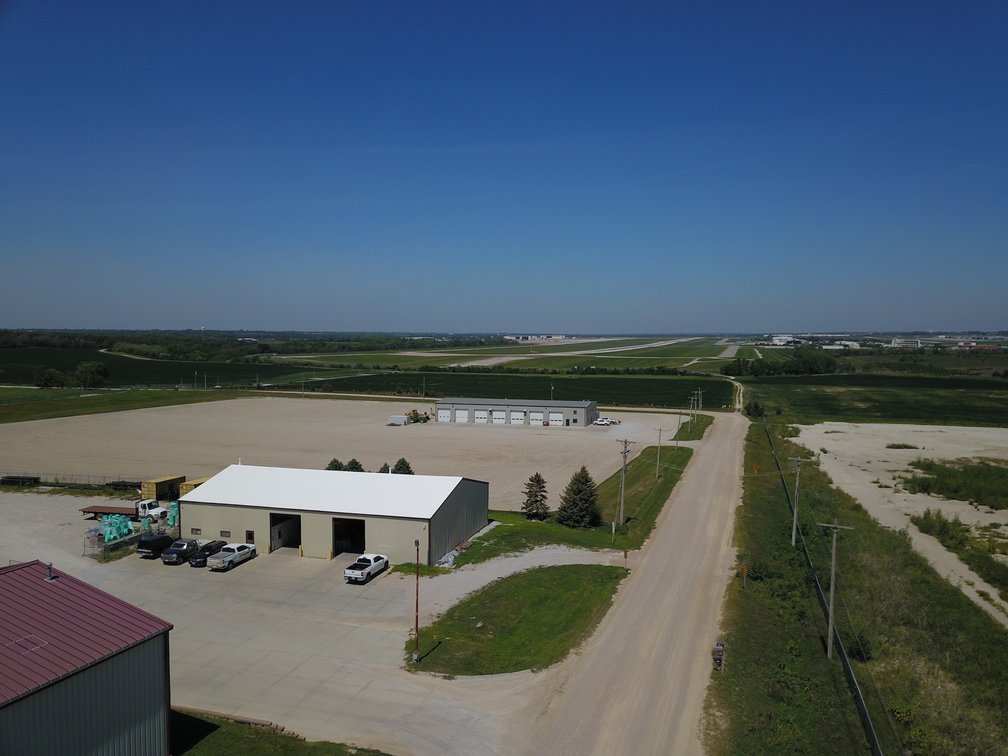 Image for TREMENDOUS HIGH VISIBILITY COMMERCIAL PROPERTY NO RESERVE LIVE AUCTION