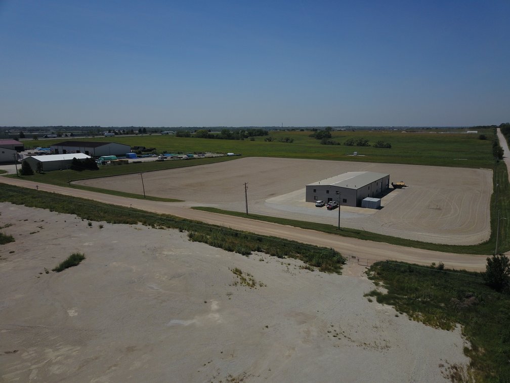 Image for TREMENDOUS HIGH VISIBILITY COMMERCIAL PROPERTY NO RESERVE LIVE AUCTION