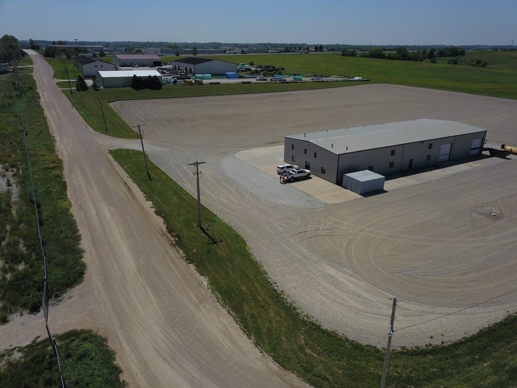 Image for TREMENDOUS HIGH VISIBILITY COMMERCIAL PROPERTY NO RESERVE LIVE AUCTION
