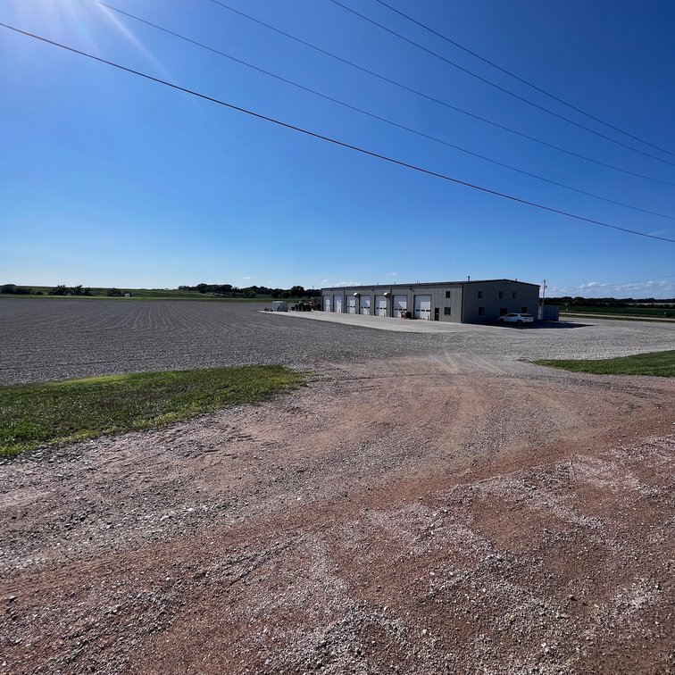 Image for TREMENDOUS HIGH VISIBILITY COMMERCIAL PROPERTY NO RESERVE LIVE AUCTION