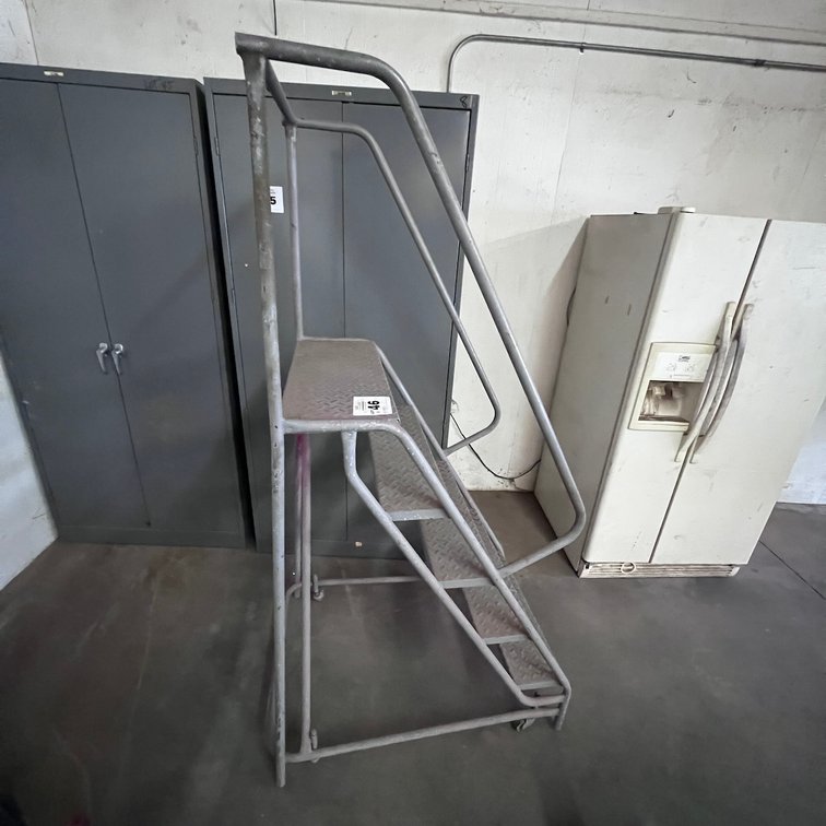 Warehouse Ladder