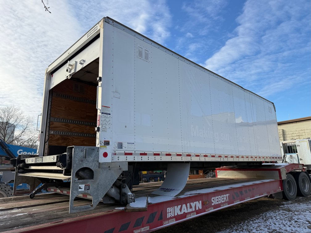 Utilimaster 24 ft. Van Body with Maxon Lift Gate
