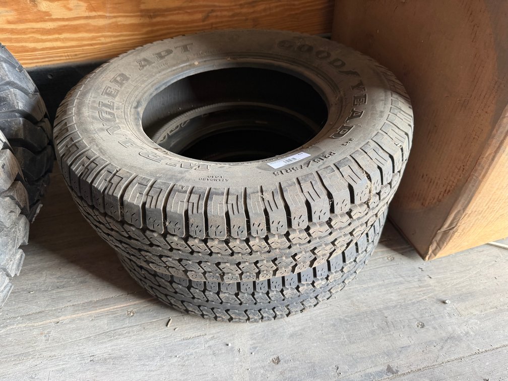Set of (2) 215/75R15 Radial Tires (2 x $)
