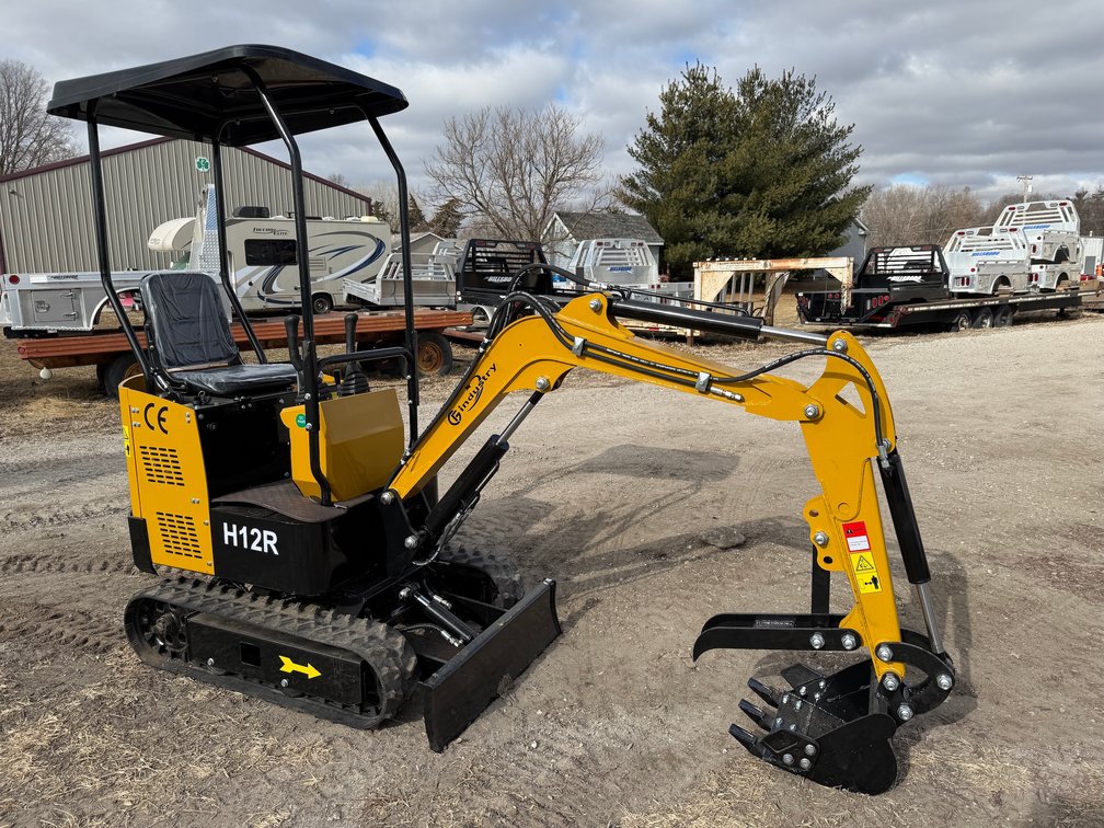 Unused 2026 CFG Industrial H12R Hydraulic Mini Excavator - Gasoline