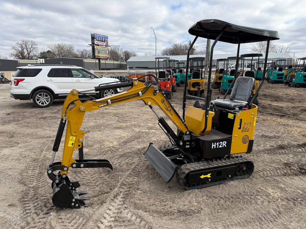 Unused 2025 CFG Industrial H12R Hydraulic Mini Excavator - Gasoline