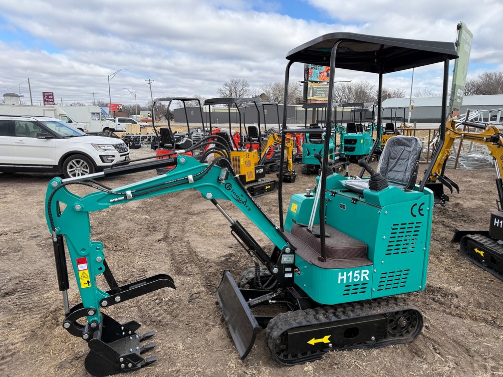 Unused 2026 CFG Industrial H15R Hydraulic Mini Excavator - Gasoline