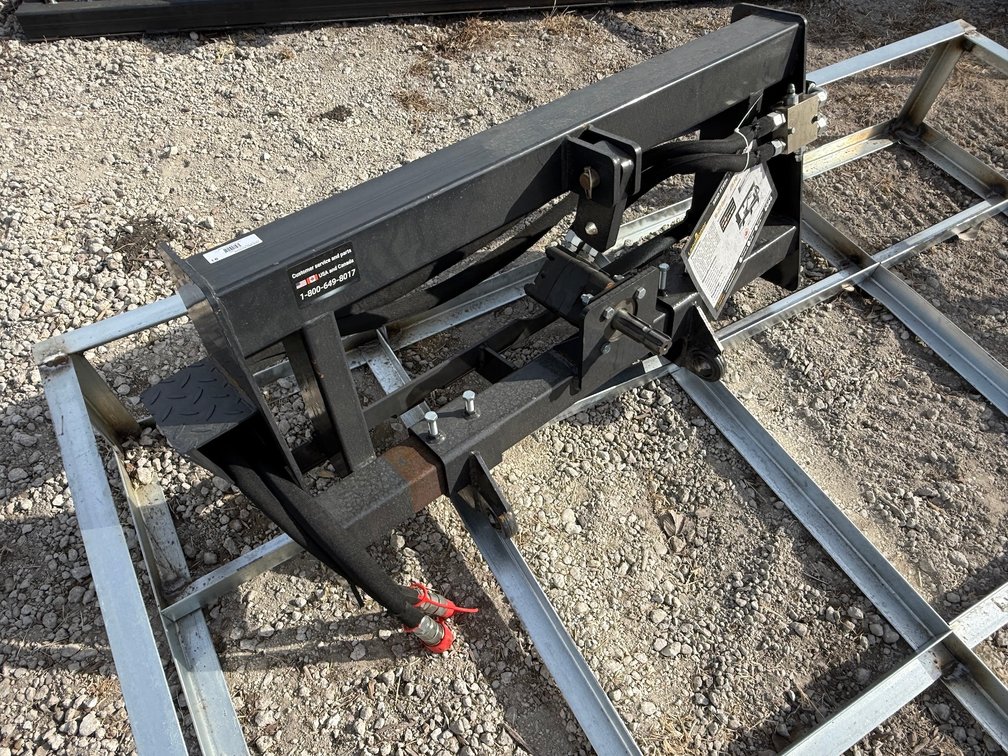 Unused LandHonor PHA-16-2C Skid Steer 3-Point Hitch Adapter Attachment