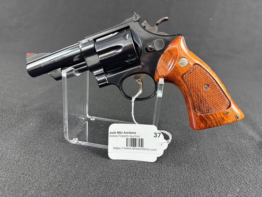 Smith & Wesson 29-2 Double Action Revolver