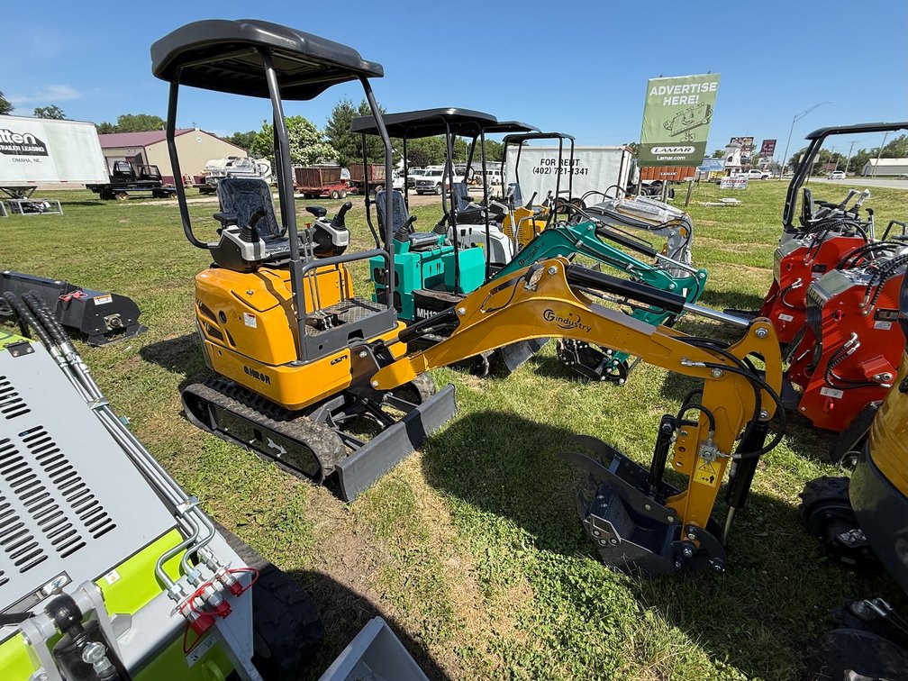 Unused 2025 CFG Industrial QK20R Hydraulic Track Type Mini Excavator - Gasoline