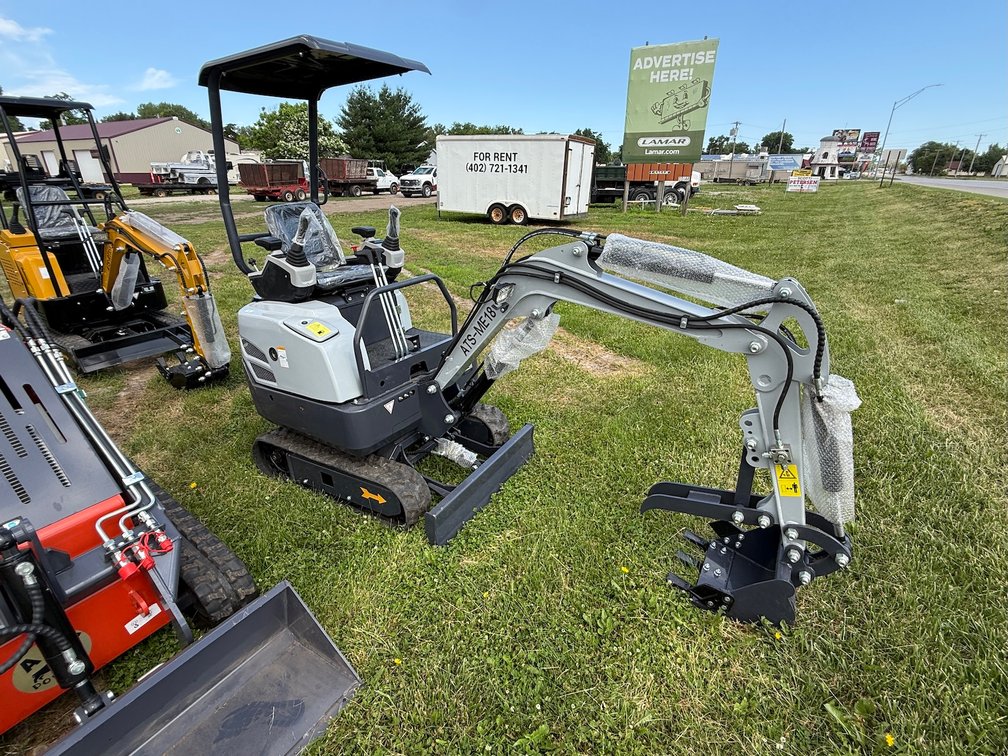 Unused 2026 LandHero ATS-ME18 Hydraulic Track Type Mini Excavator - Gasoline