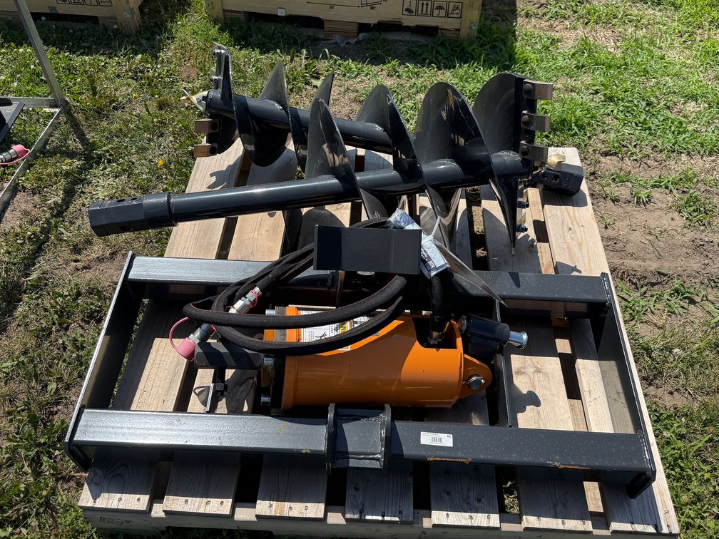 Unused 2025 Wolverine ADB-13-1218R Hydraulic Drive Auger & Bit Set