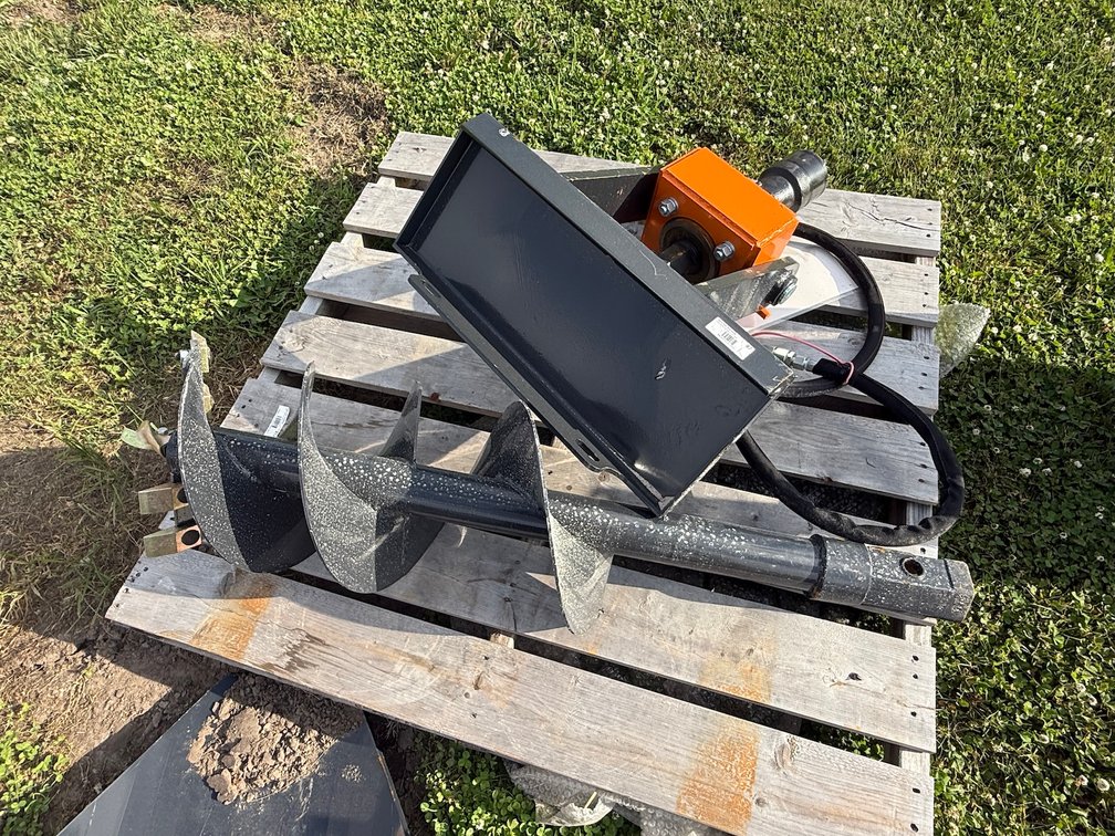 Unused Wolverine MAD-12-12D Mini Skid Steer Auger Drive & Bit Attachment