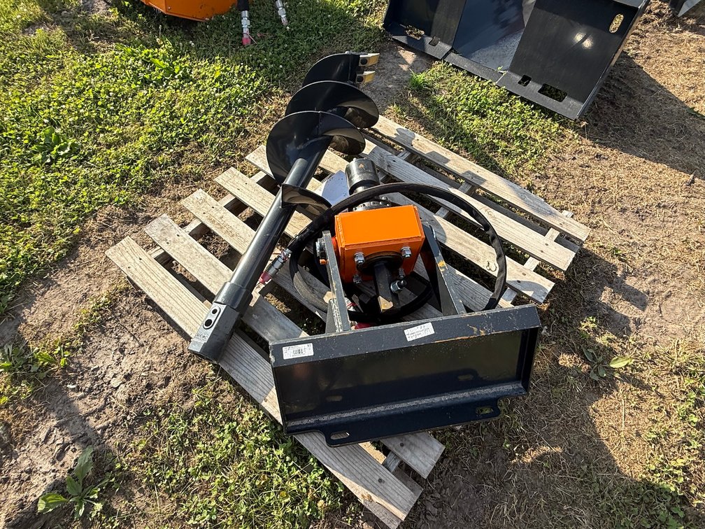 Unused Wolverine MAD-12-12D Mini Skid Steer Auger Drive & Bit Attachment