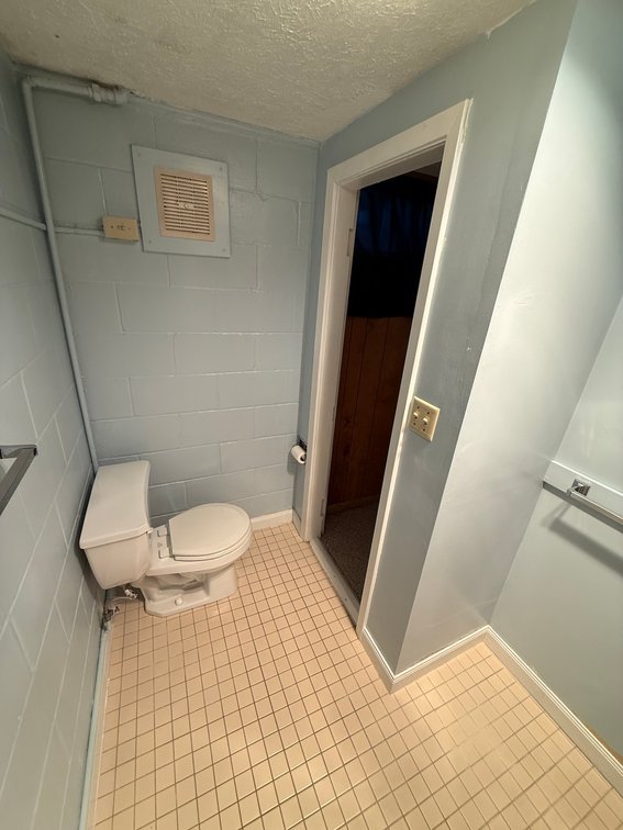 Image for Charming 5 Bedroom, 2 Bath Home in Cedar Bluffs