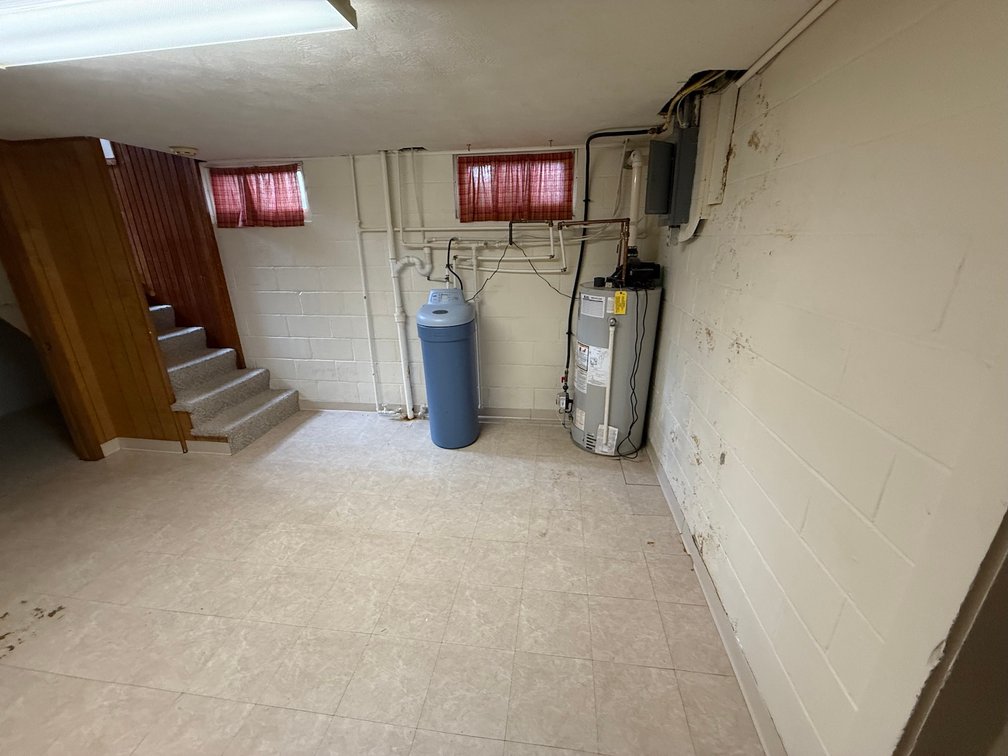 Image for Charming 5 Bedroom, 2 Bath Home in Cedar Bluffs