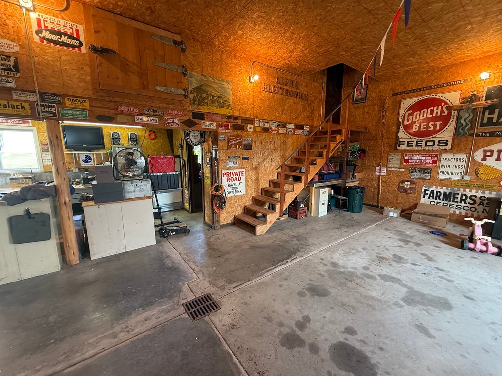 Image for Super Neat Acreage & Personal Property No Reserve Retirement LIVE Auction