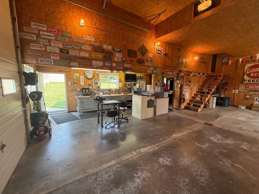 Image for Super Neat Acreage & Personal Property No Reserve Retirement LIVE Auction