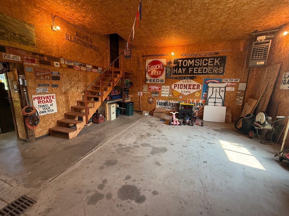 Image for Super Neat Acreage & Personal Property No Reserve Retirement LIVE Auction