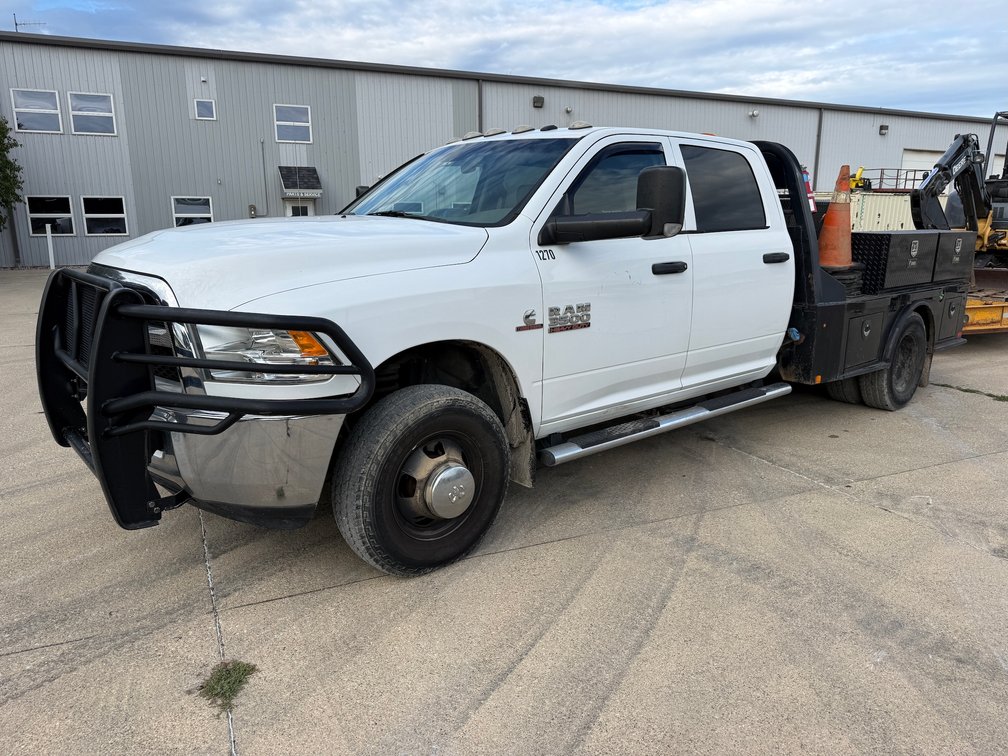 2018 Dodge Ram 3500 Heavy Duty Crew Cab 1-Ton Dually Diesel Service Truck