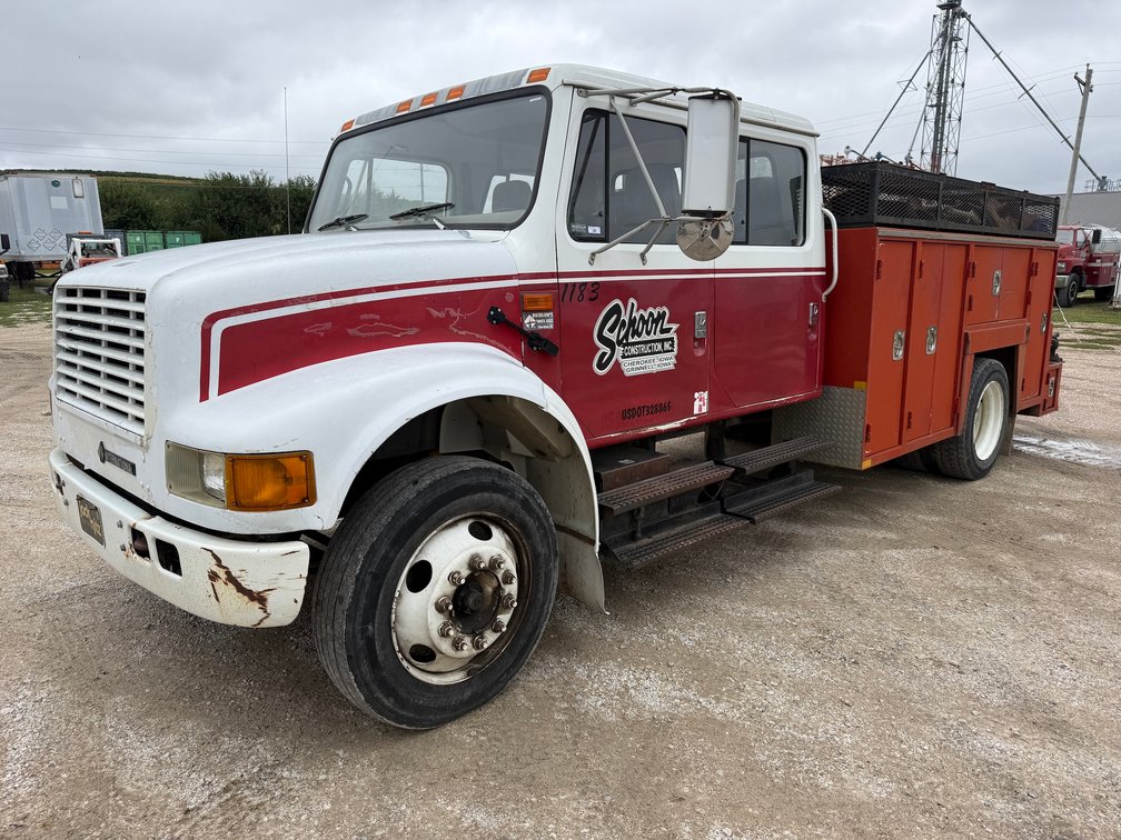 2001 International 4700 Crew Cab Service Truck