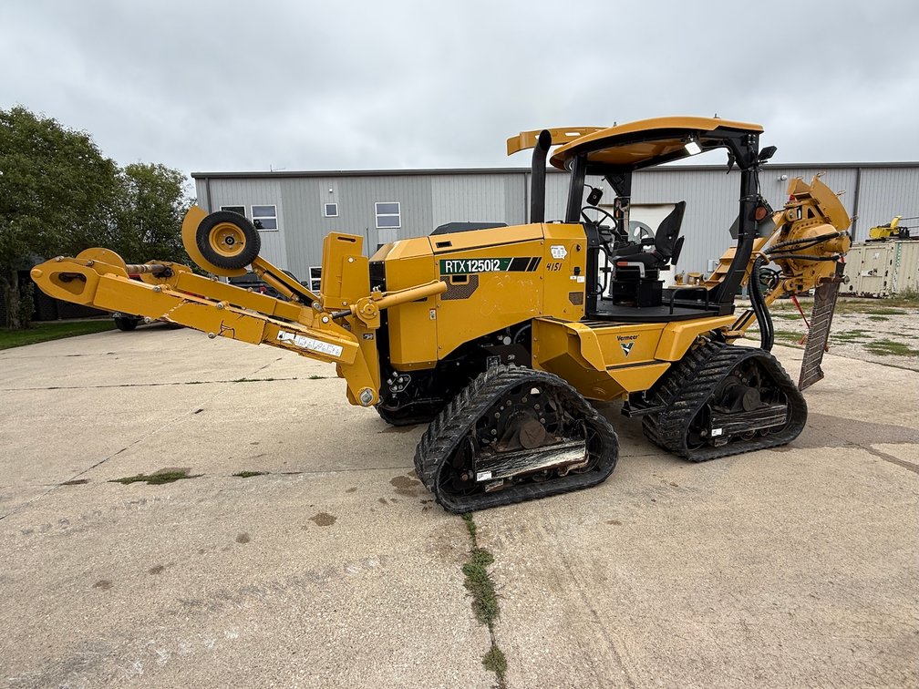 2021 Vermeer RTX1250i2 Track-Type Vibratory Plow