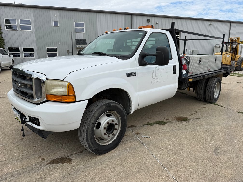 1999 Ford F-450 XL Heavy Duty 1-Ton Dually Diesel Flatbed Pickup