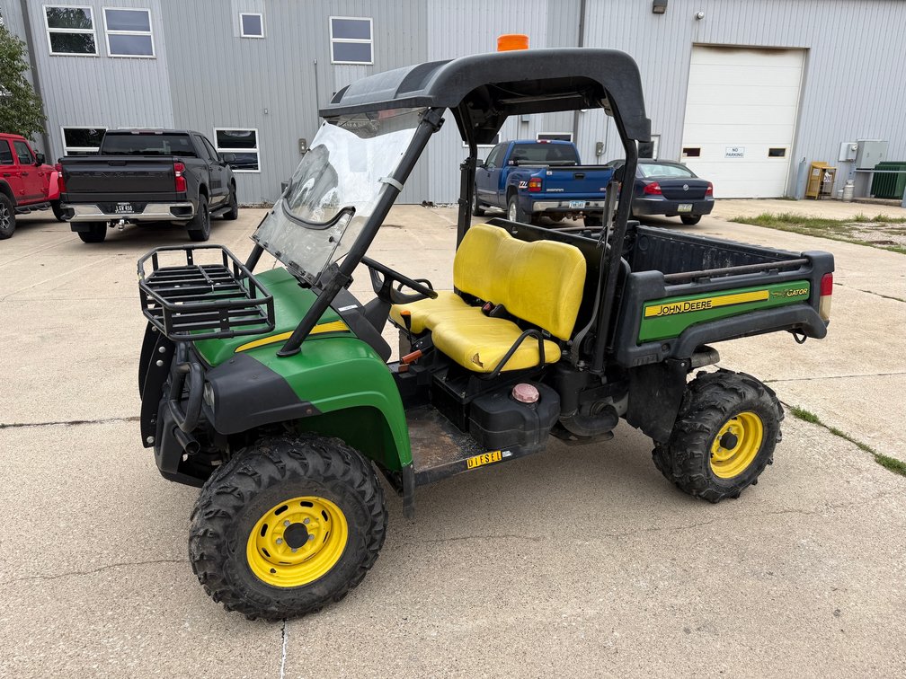John Deere 855D Gator XUV