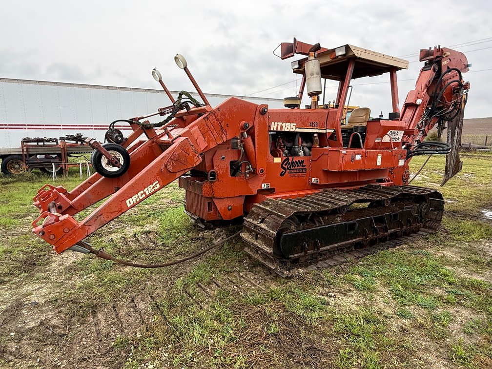 2000 Ditch Witch HT185 Track-Type Vibratory Plow