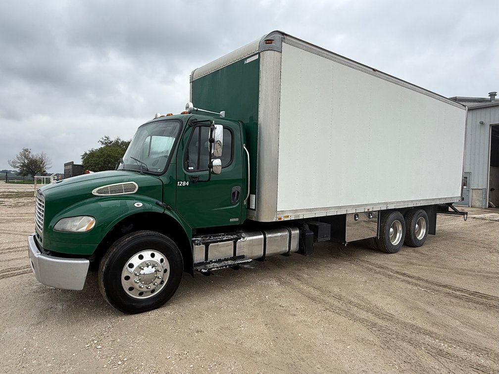 2011 Freightliner M2 Business Class Tandem Axle Conventional Van Truck