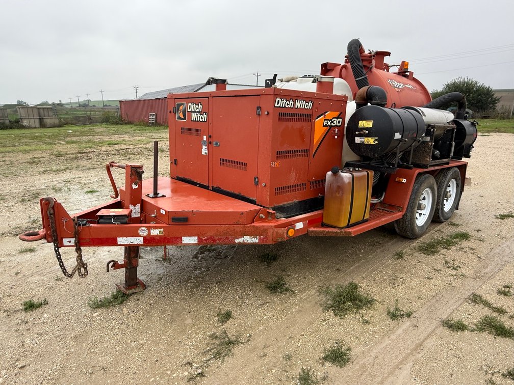 2017 Ditch Witch FX30 Portable Vac System