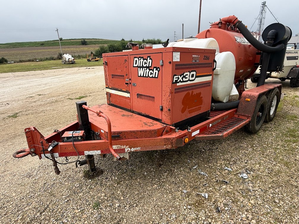 2012 Ditch Witch FX30 Portable Spoil Vac System