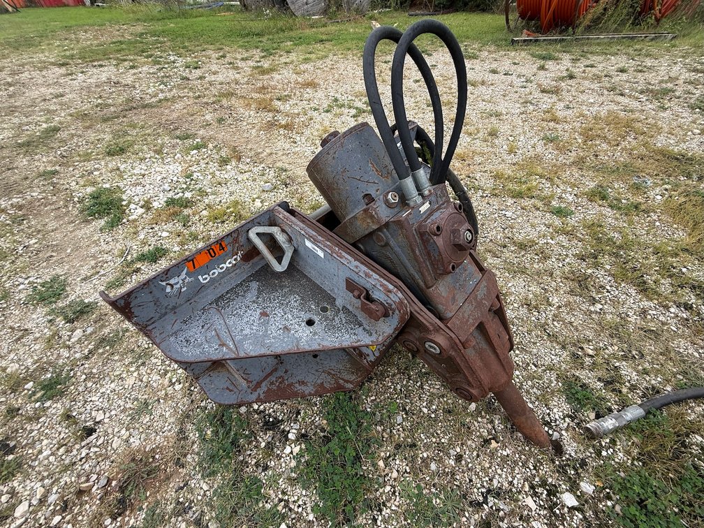 Bobcat Heavy Duty Hydraulic Concrete Breaker Attachment