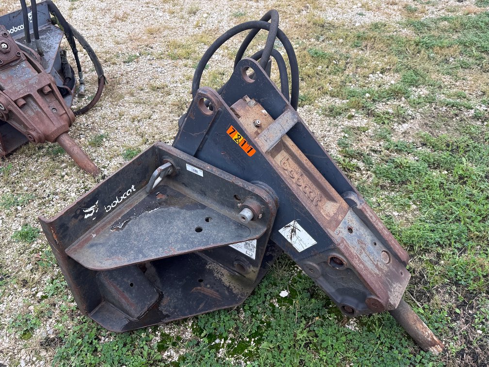 Bobcat Heavy Duty Hydraulic Concrete Breaker Attachment