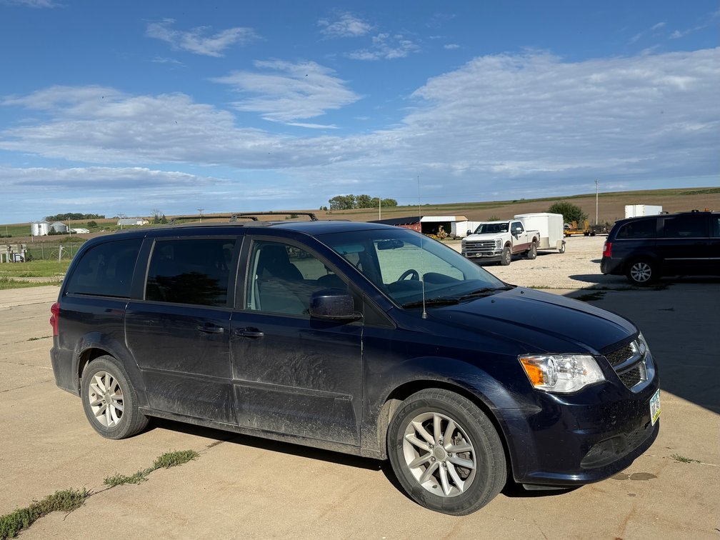 2014 Dodge Grad Caravan SXT Mini Van
