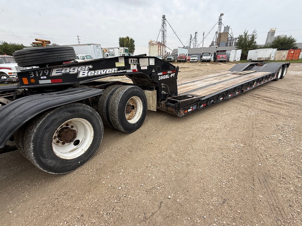 2023 Eager Beaver 35-Ton Hydraulic Removable Gooseneck Lowboy Trailer