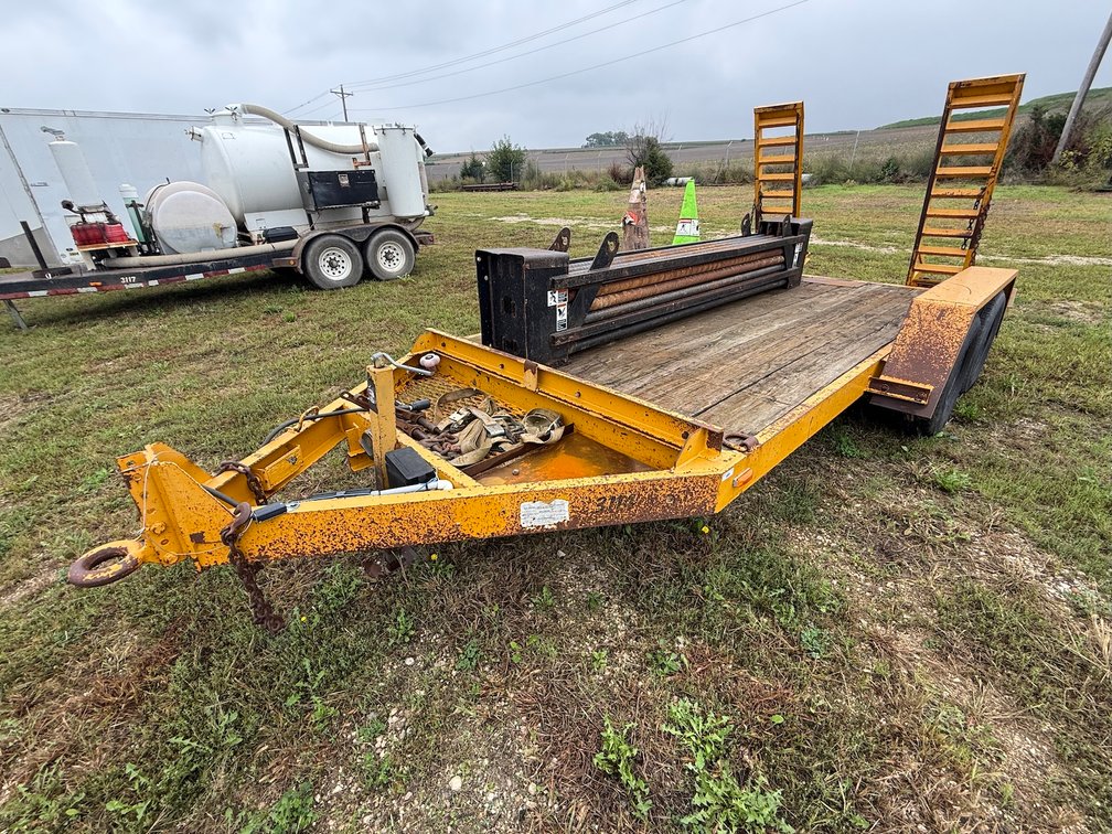 1999 Ditch Witch T9 Tandem Axle Trailer