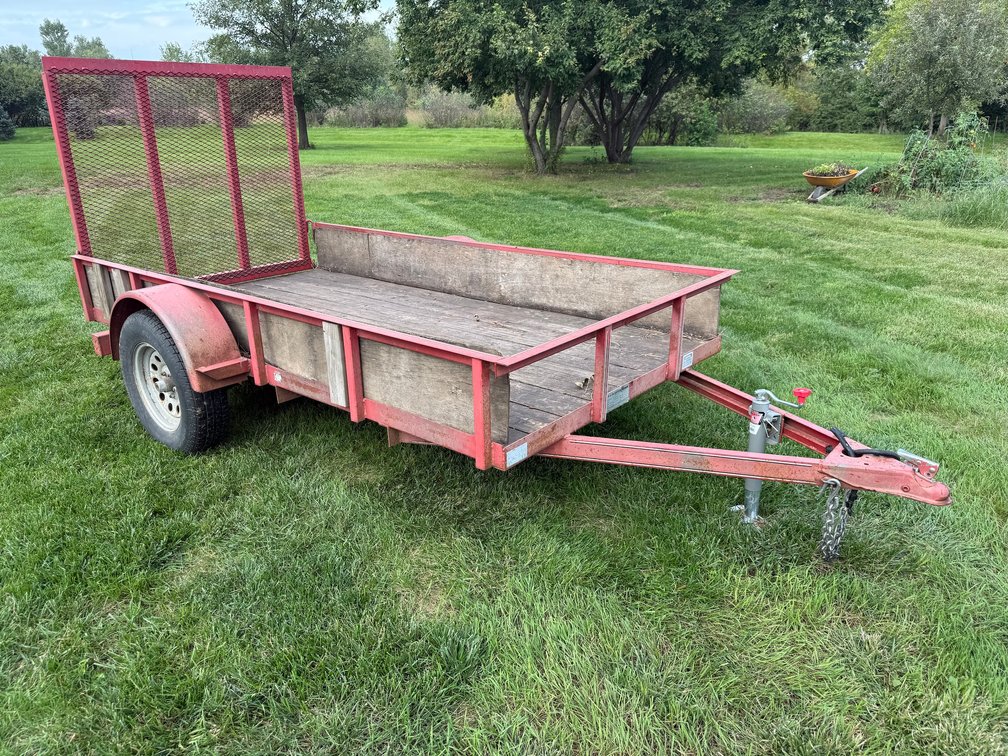 1999 F & M 10 ft. Single Axle Flatbed Utility Tag Trailer