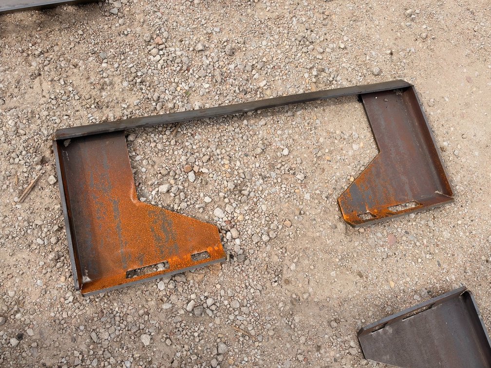 Wolverine QMP1-16-10T 3/8 in. Thick Quick Tatch Cut Out Skid Steer Mounting Plate
