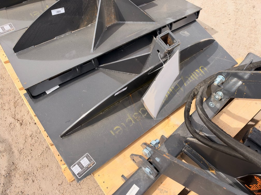 LandHonor UHA-16-3000G Skid Steer Utility Hitch Adapter with 2 in. Receiver