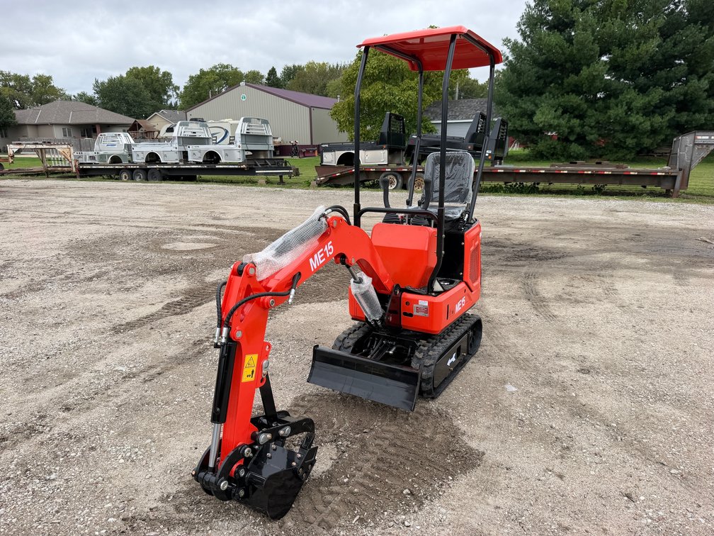SDLANCH ME15 Hydraulic Mini Excavator - Gasoline