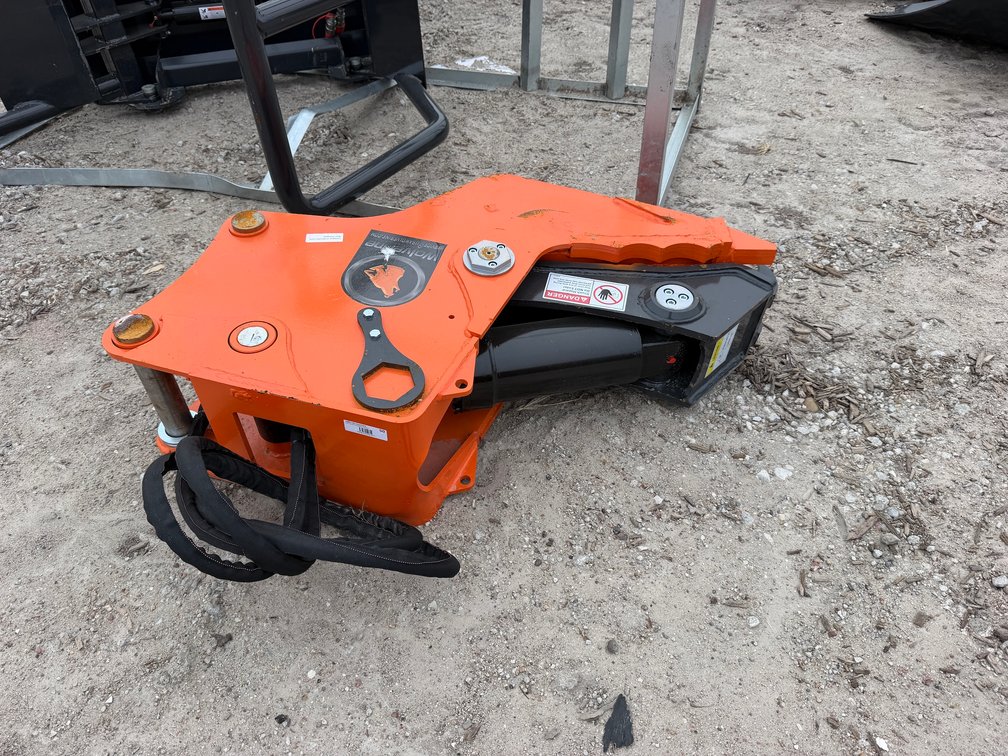 Wolverine EHP-11-8T Hydraulic Clamp for Excavators
