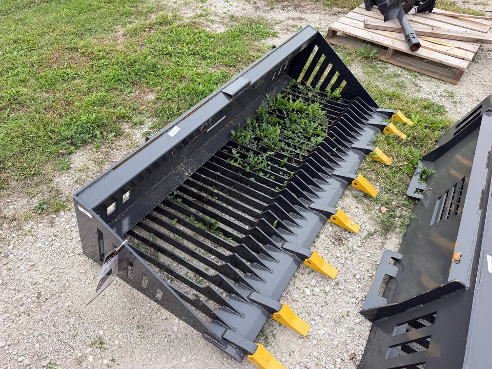 LandHonor RB-14-78W 78 in. Wide Rock Bucket Attachment