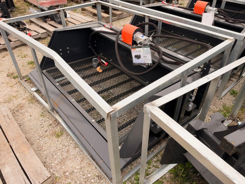 Wolverine SB-12-72W Screening Bucket Attachment